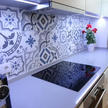 Casa Canal Da Ria * אבאירו